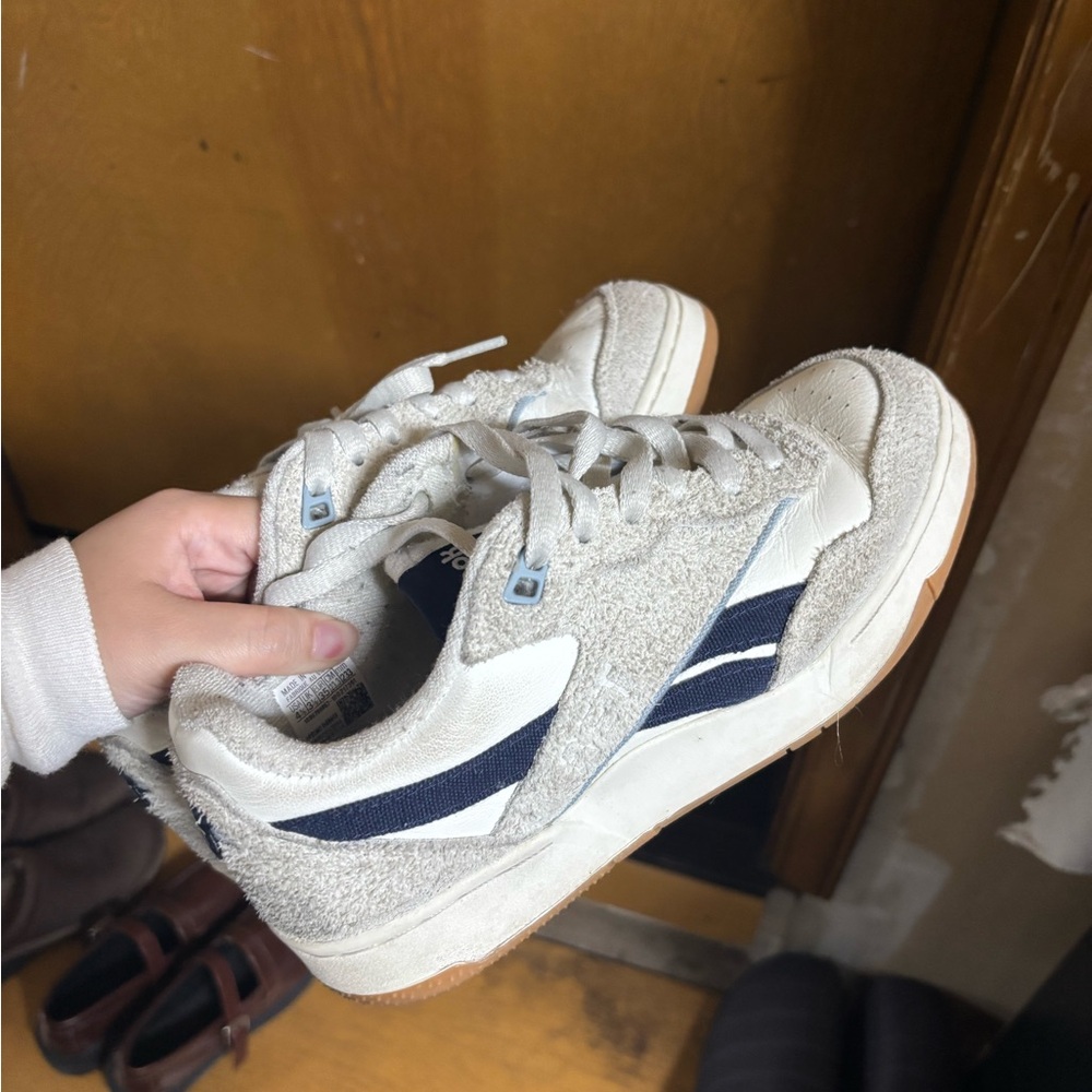 Set Active x Reebok White and Blue Sneakers size US M4.5, US W6